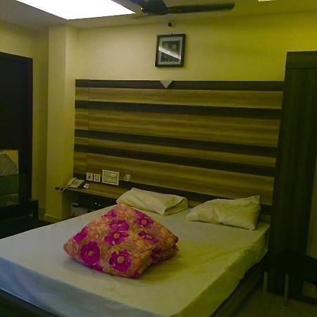 Отель Devibala Residency Villupuram Экстерьер фото